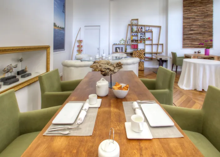 Markus 4* أنجير