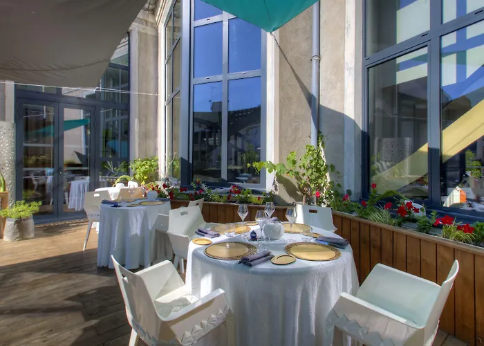 Markus 4* أنجير